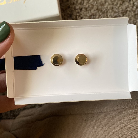 Club 33 pin - Picture 4 of 4